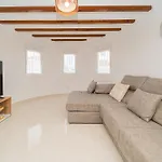 Hola Casita Villa