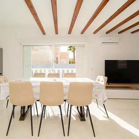 Вилла Hola Casita *