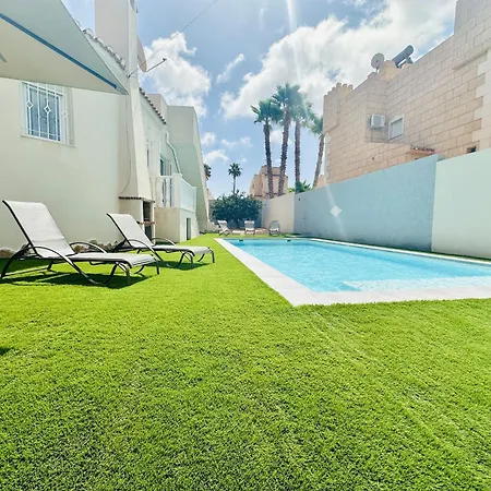 Вилла Hola Casita *