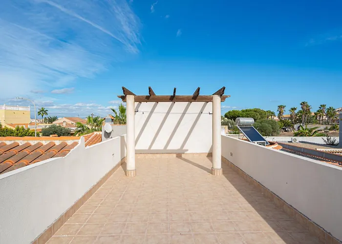 Hola Casita * Τορεβιέχα