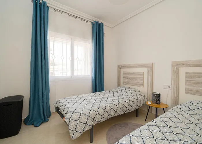 Hola Casita * Τορεβιέχα