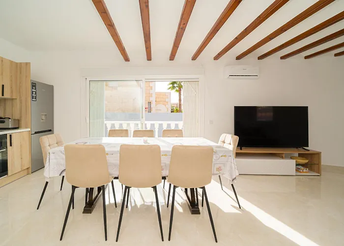 Βίλα Hola Casita *